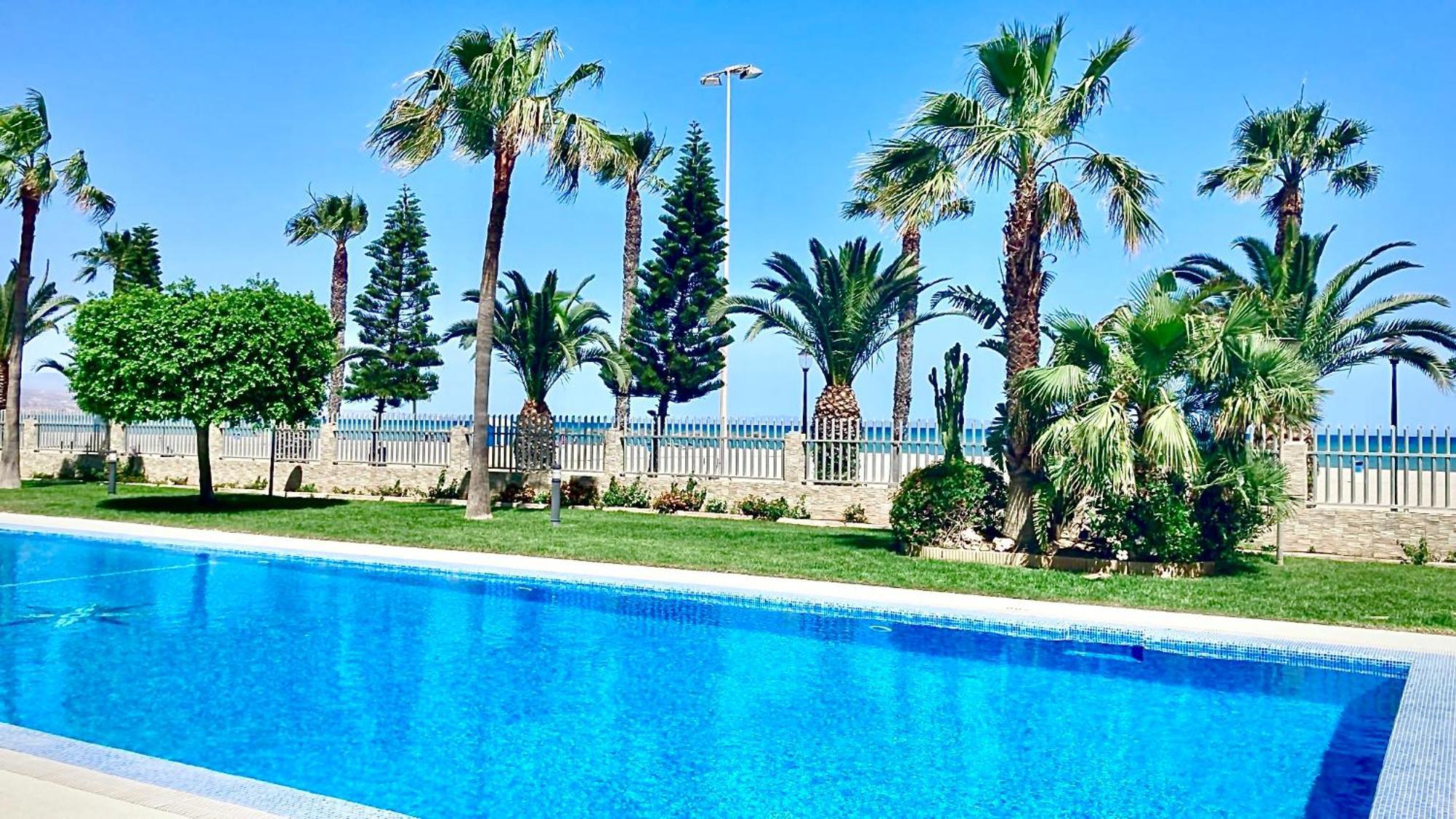 Vista Del Mar Residencial Apartment Roquetas de Mar Exterior photo