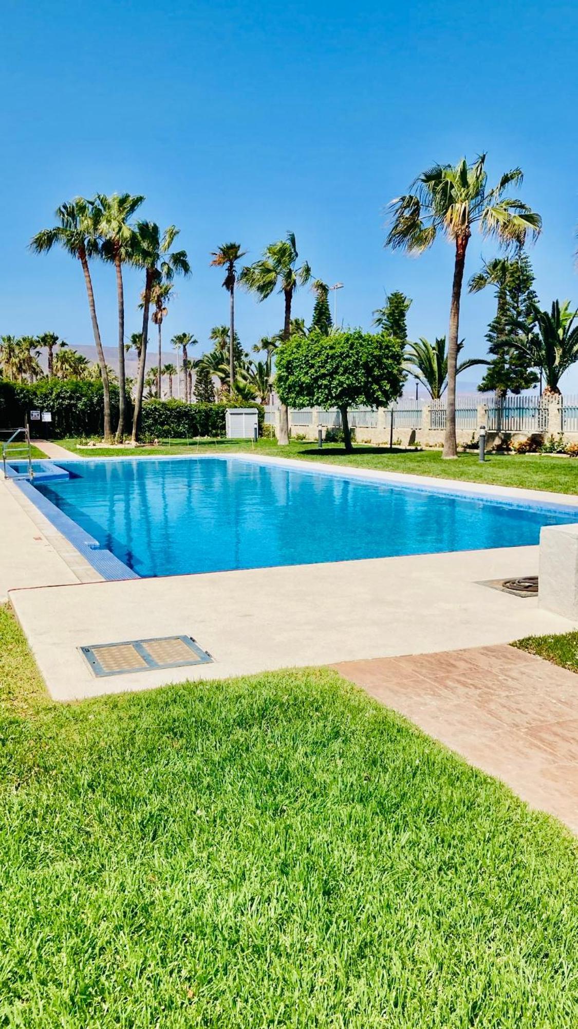 Vista Del Mar Residencial Apartment Roquetas de Mar Exterior photo